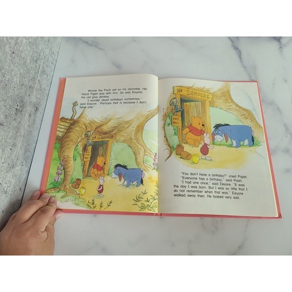 Disney -Pooh Plans A Party, 1986 Fun-To-Read Library Volume 18, Bantam Books - Picture 4 of 10